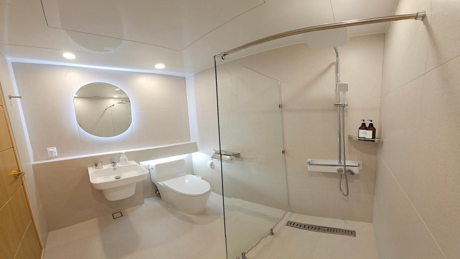 Tongyeong Bay Condo Hotel Eksteriør billede