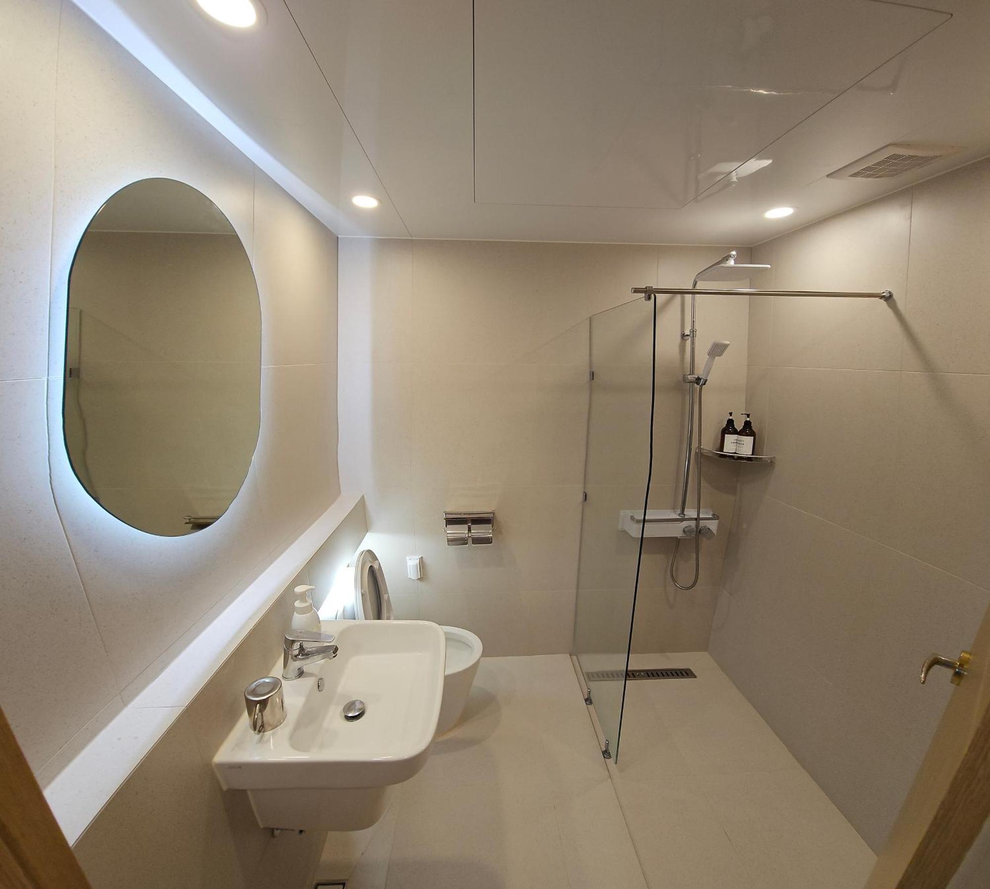 Tongyeong Bay Condo Hotel Eksteriør billede