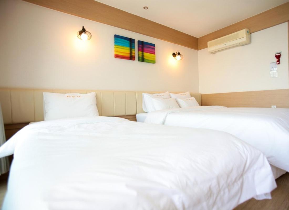 Tongyeong Bay Condo Hotel Eksteriør billede