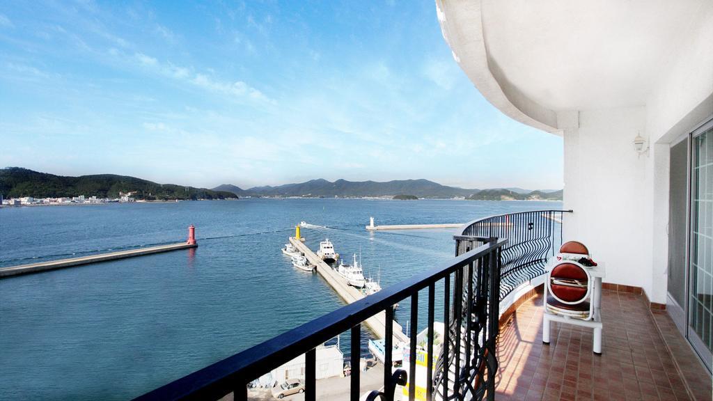Tongyeong Bay Condo Hotel Eksteriør billede