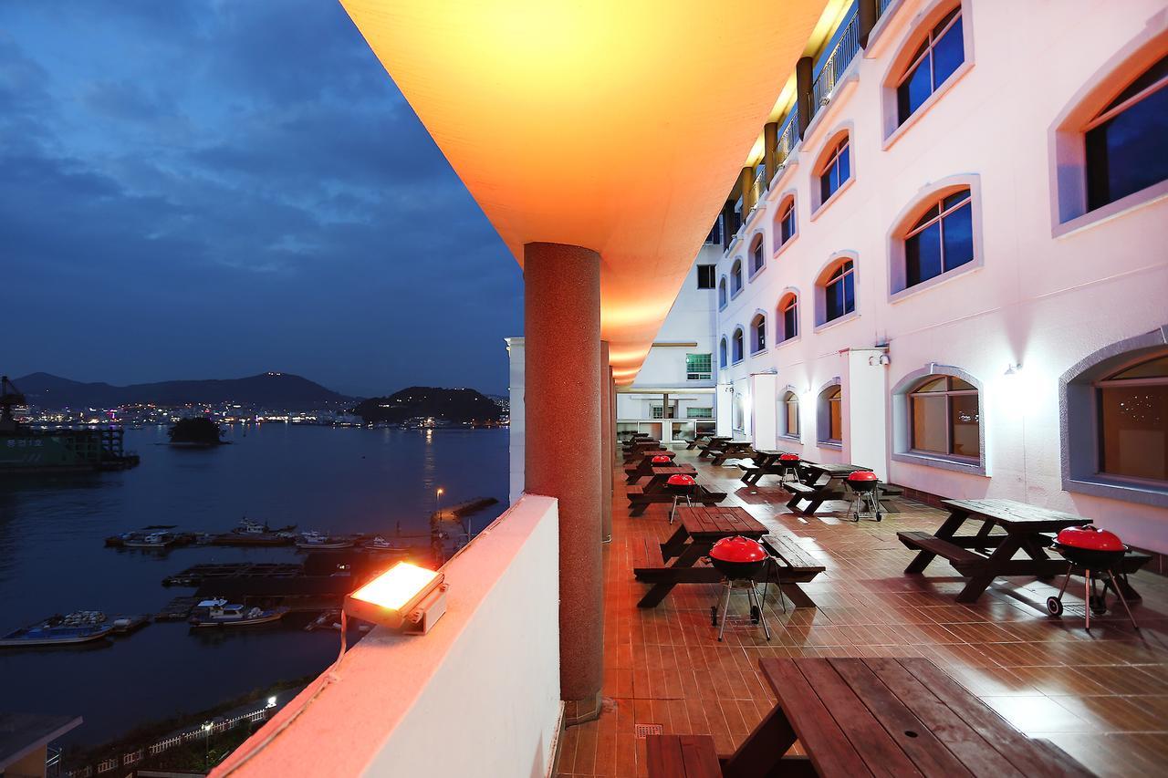 Tongyeong Bay Condo Hotel Eksteriør billede
